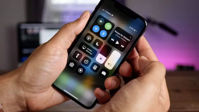 南郑苹果手机维修分享iPhone 12信号差怎么办 